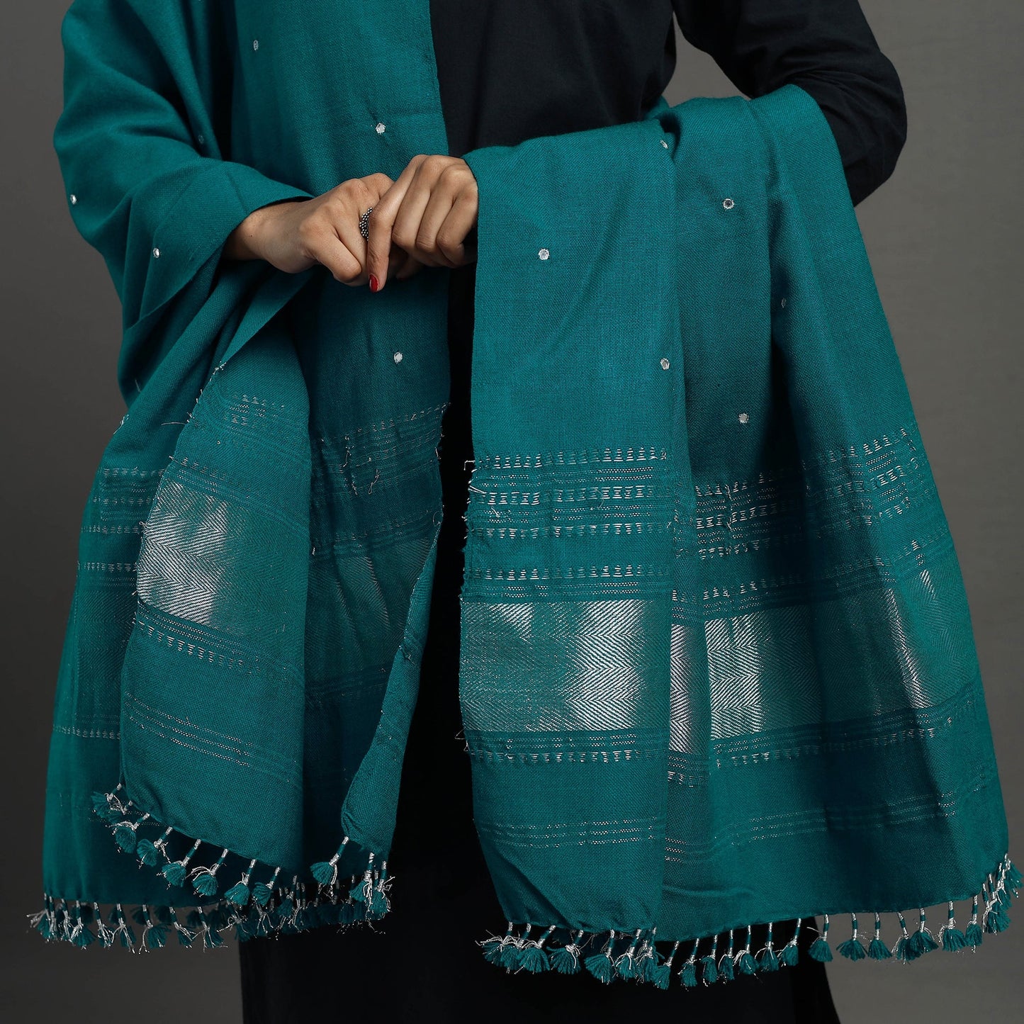 Green Kutch Zari Hand Embroidery Mirror Work Woollen Shawl