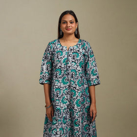 A-line cotton hand batik kurta for women 06 - handcrafted