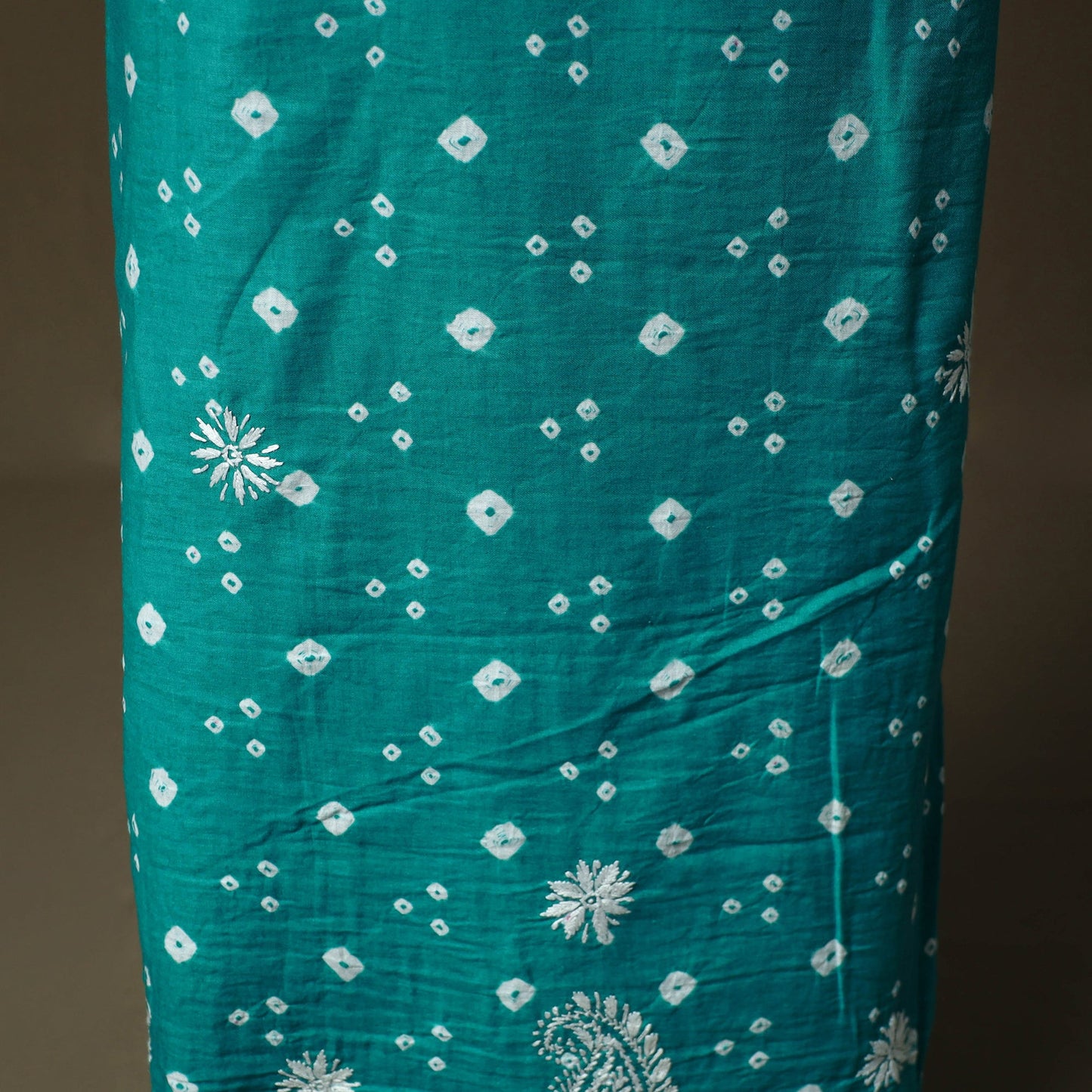 Lucknowi chikankari hand work bandhani unstitched kurta