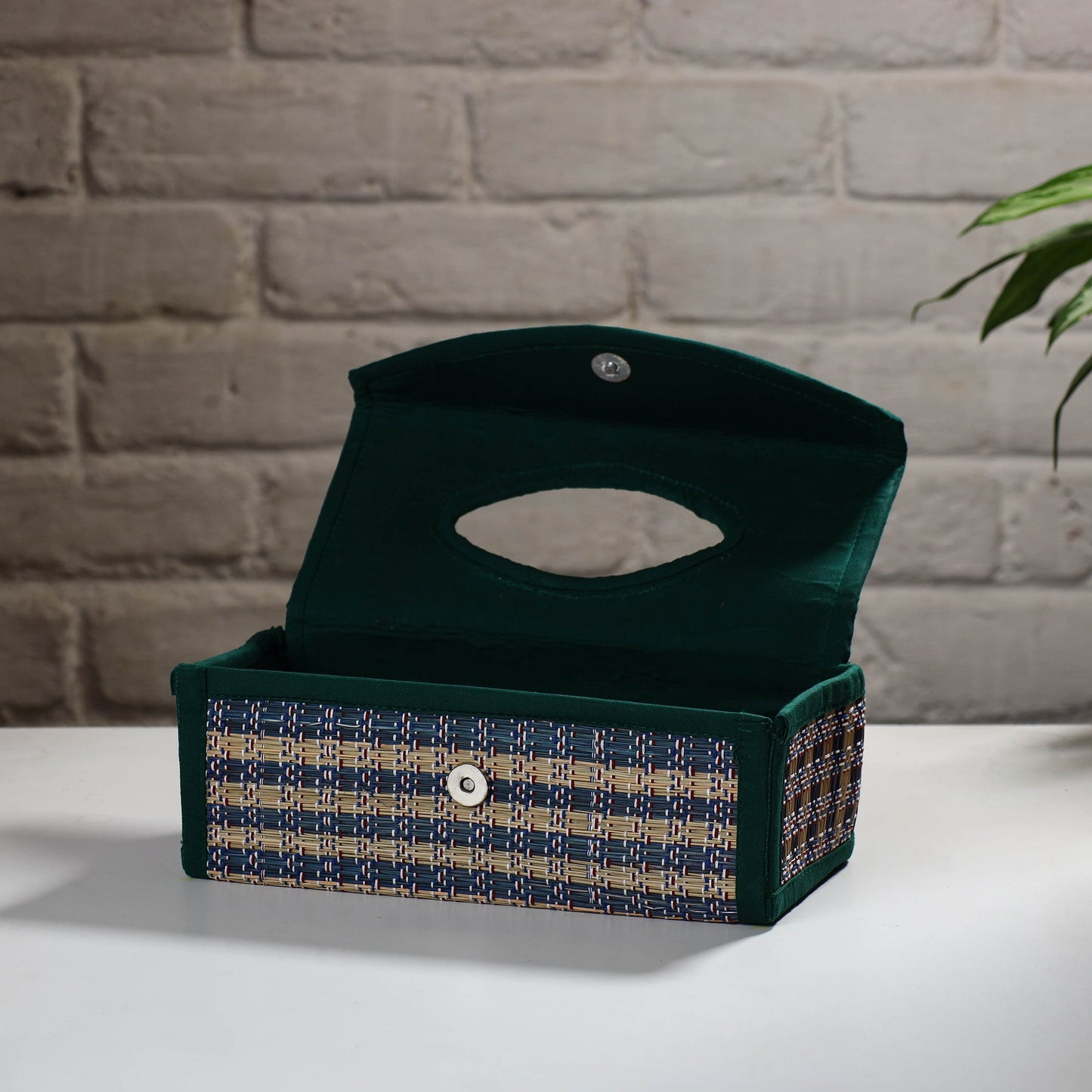 Green Madur Grass Tissue Box