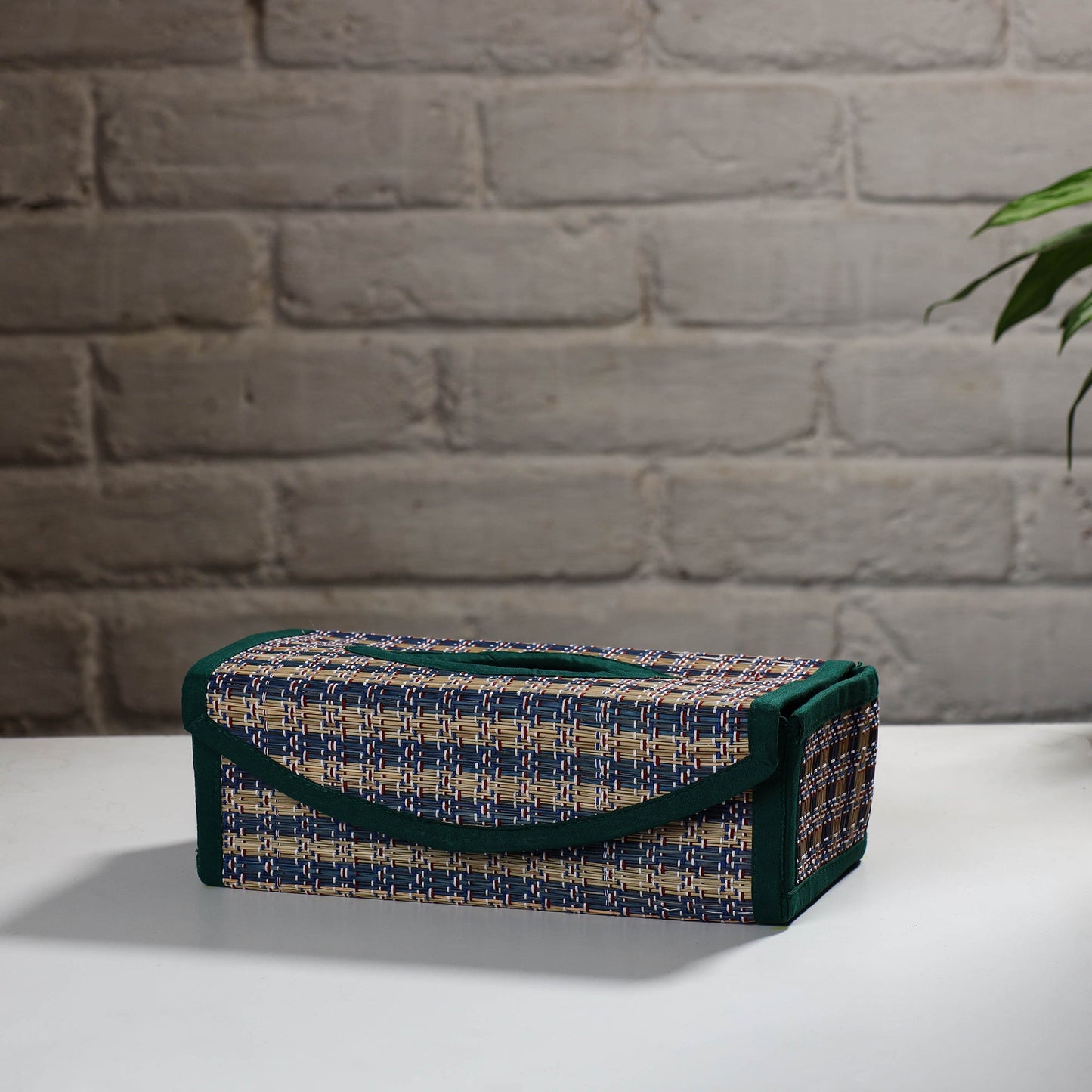 Green Madur Grass Tissue Box
