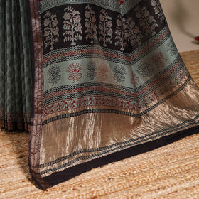 Green - maheshwari silk natural dyed bagh saree with zari