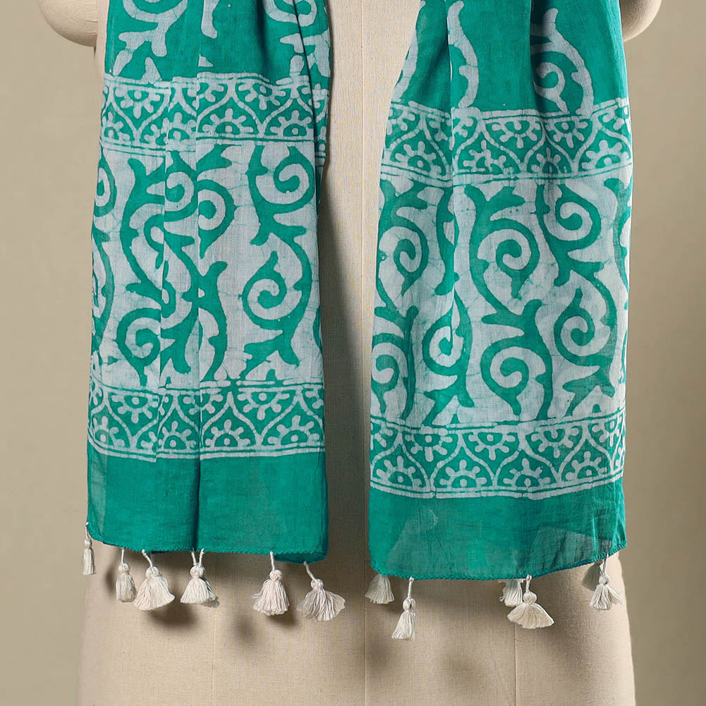 Buy Green Mul Cotton Hand Batik Print Stole with Tassels