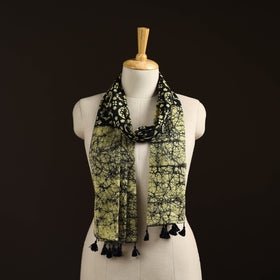 Mul cotton kutch hand batik stole with tassels 05