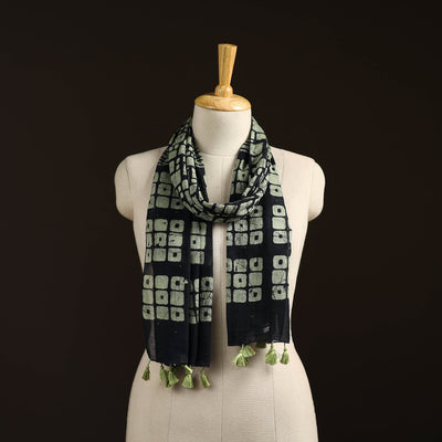 Mul cotton kutch hand batik stole with tassels 11