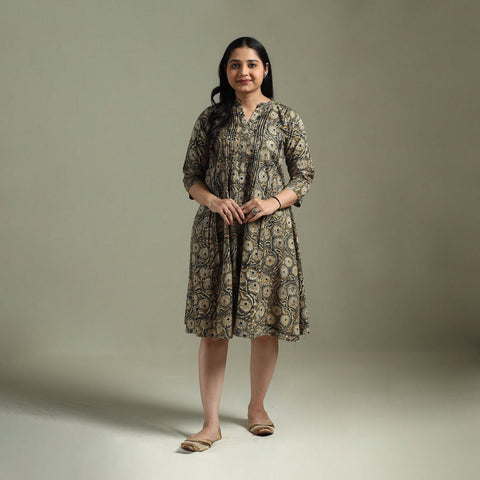 Natural dyed cotton hand block print pintuck kalamkari