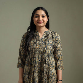 Natural dyed cotton hand block print pintuck kalamkari