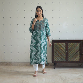 Green Patchwork Tie & Dye Cotton Straight Shibori Kurta for Women