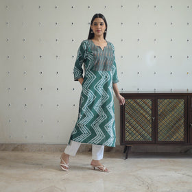 Green Patchwork Tie & Dye Cotton Straight Shibori Kurta for Women