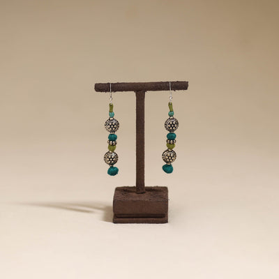 Green - patwa thread beads earrings by kailash 57
