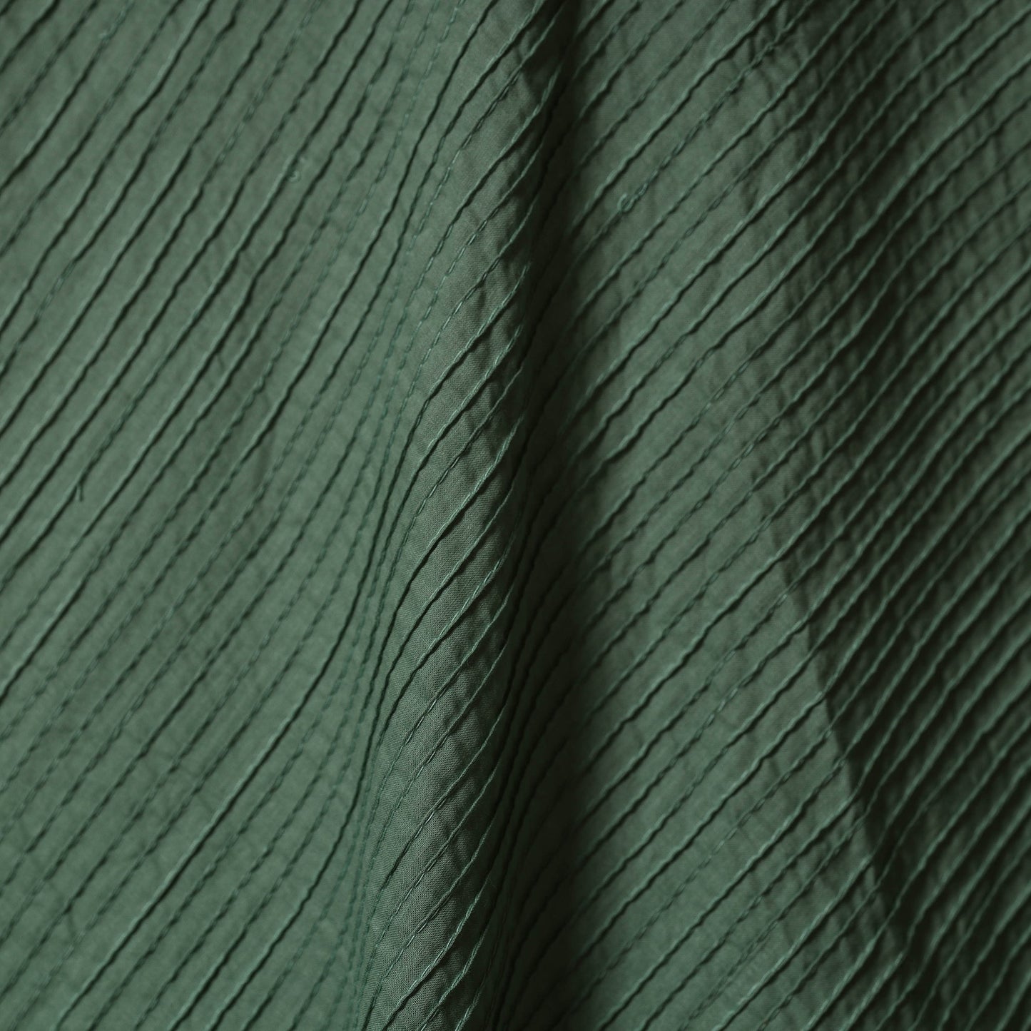 Green - pintuck plain cotton fabric 07 - handcrafted