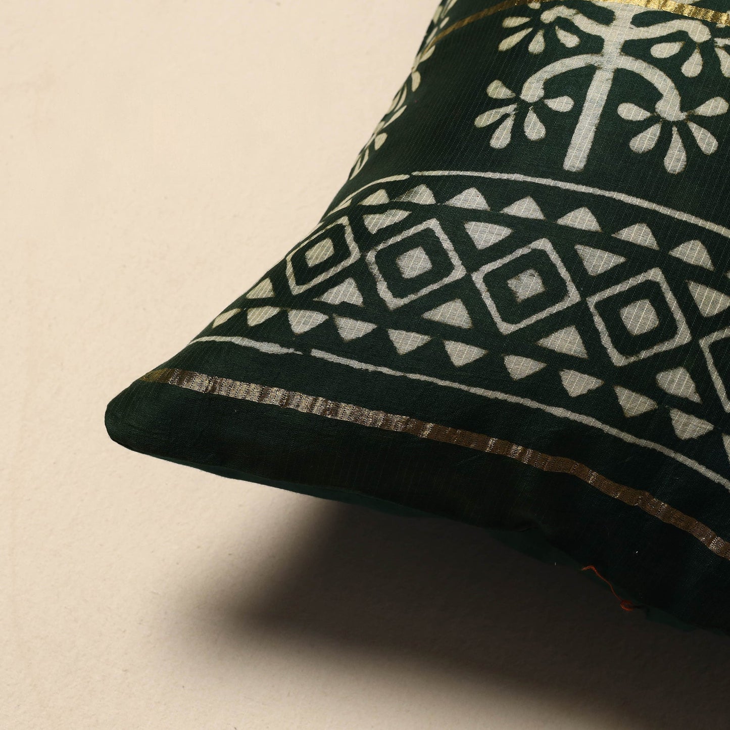 Pipad cushion cover 64 - handcrafted