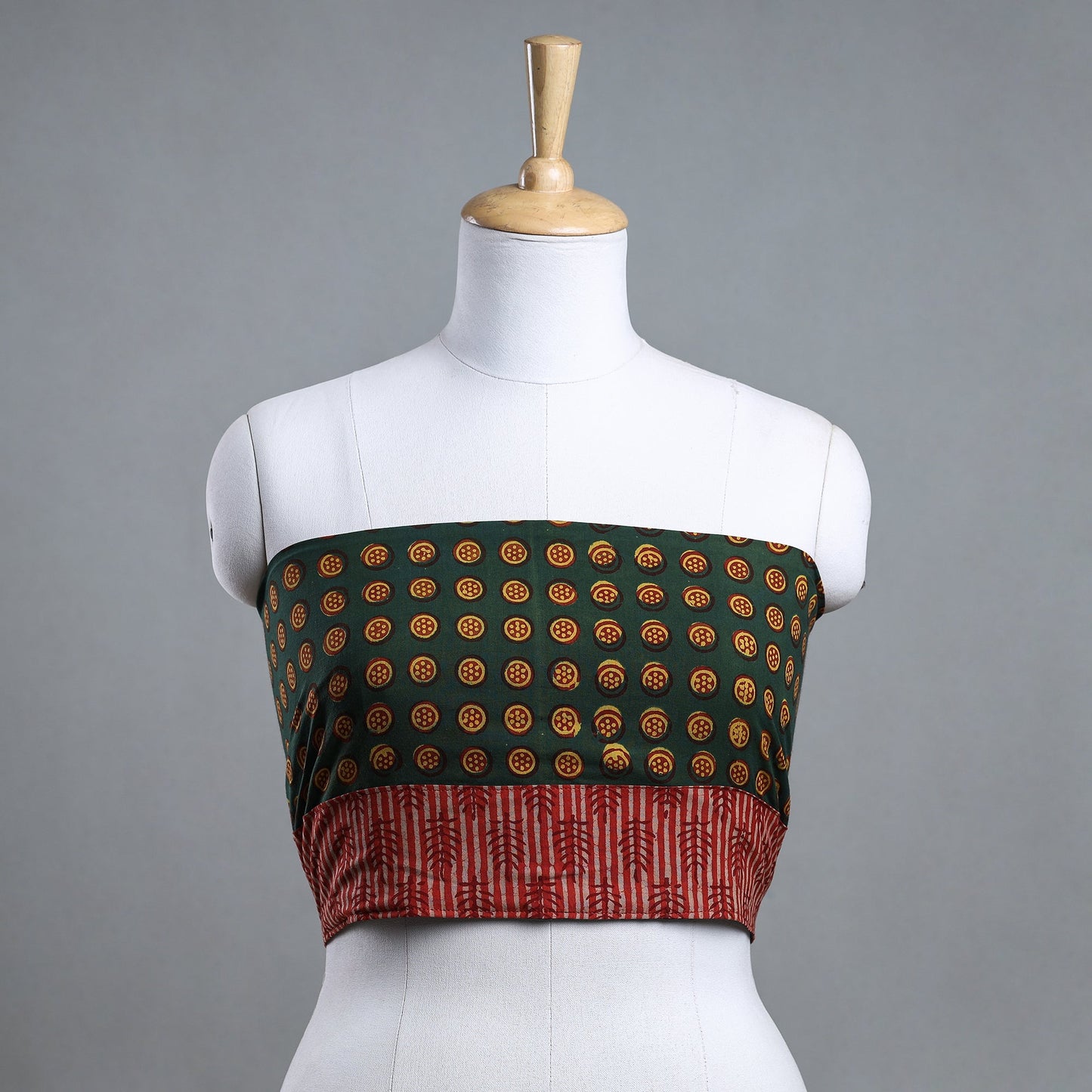 Buy Pipad Block Printed Cotton Blouse Piece Online at iTokri.com