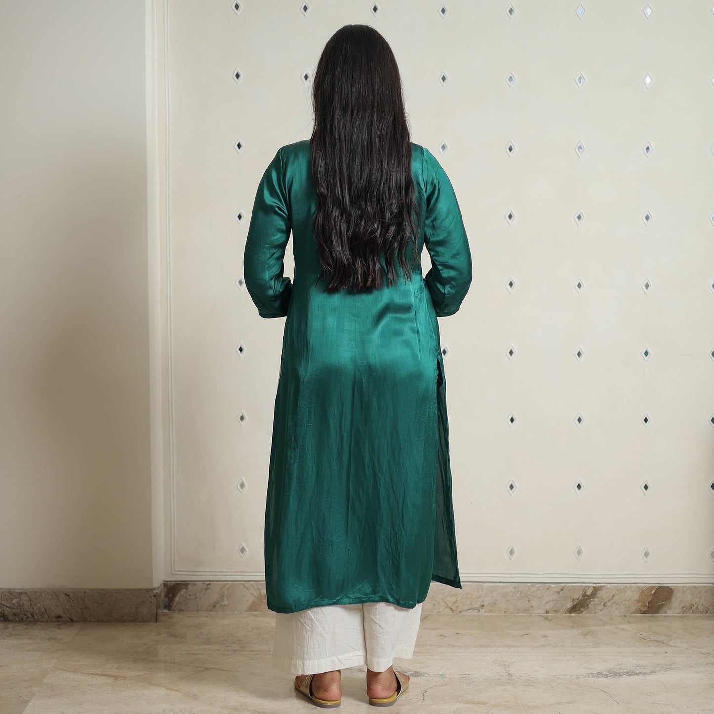 Green - plain modal silk straight kurta with bandhani