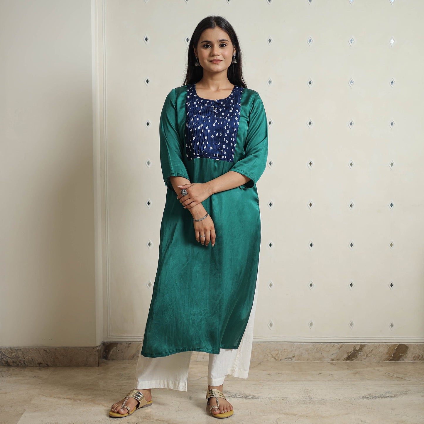 Green - plain modal silk straight kurta with bandhani