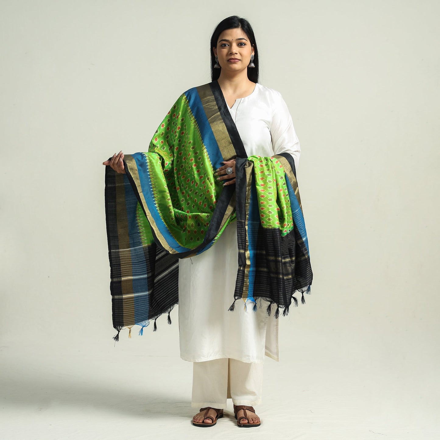  Pochampally Ikat Handloom Pure Silk Dupatta with Zari Border 