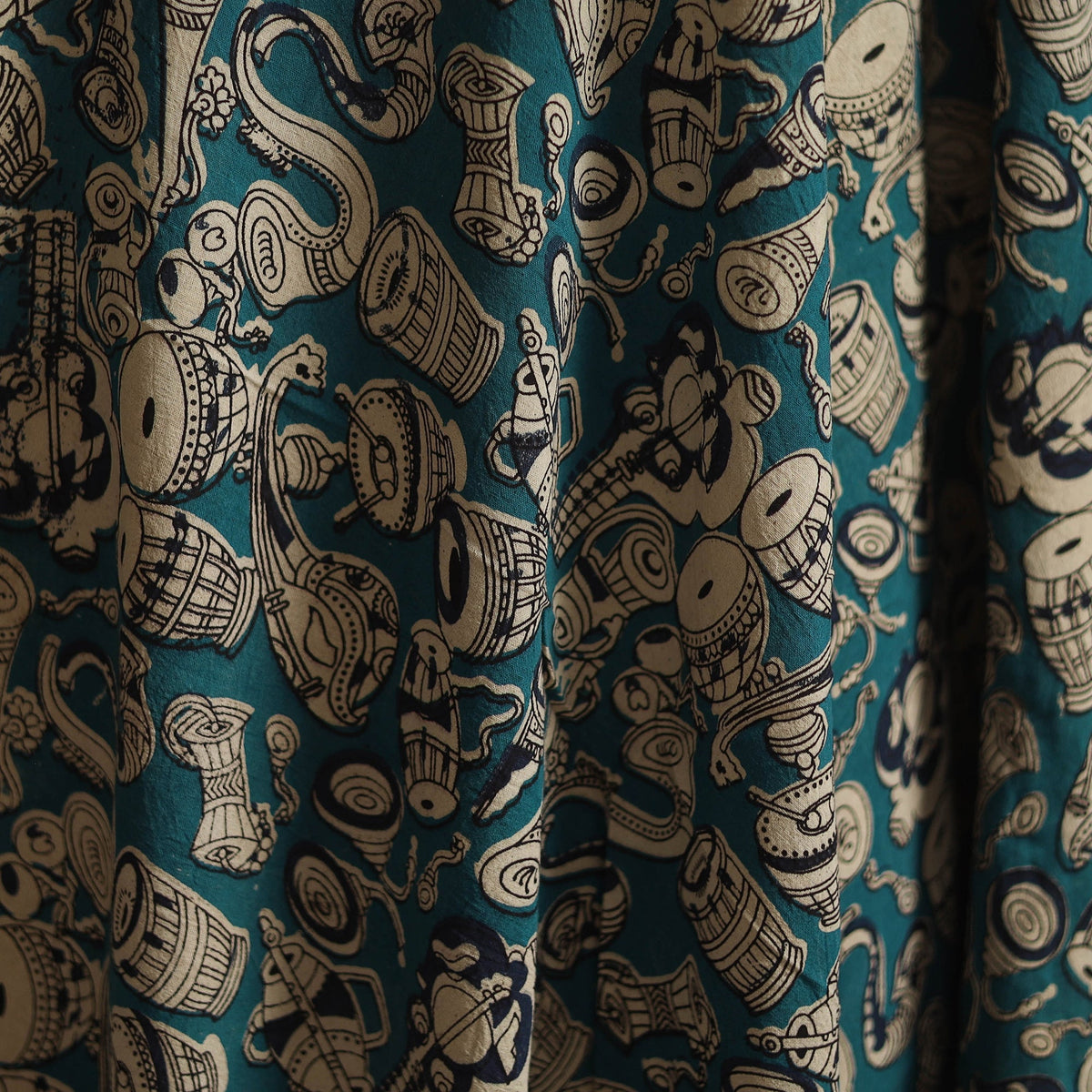 Printed cotton kalamkari fabric 04 - handcrafted
