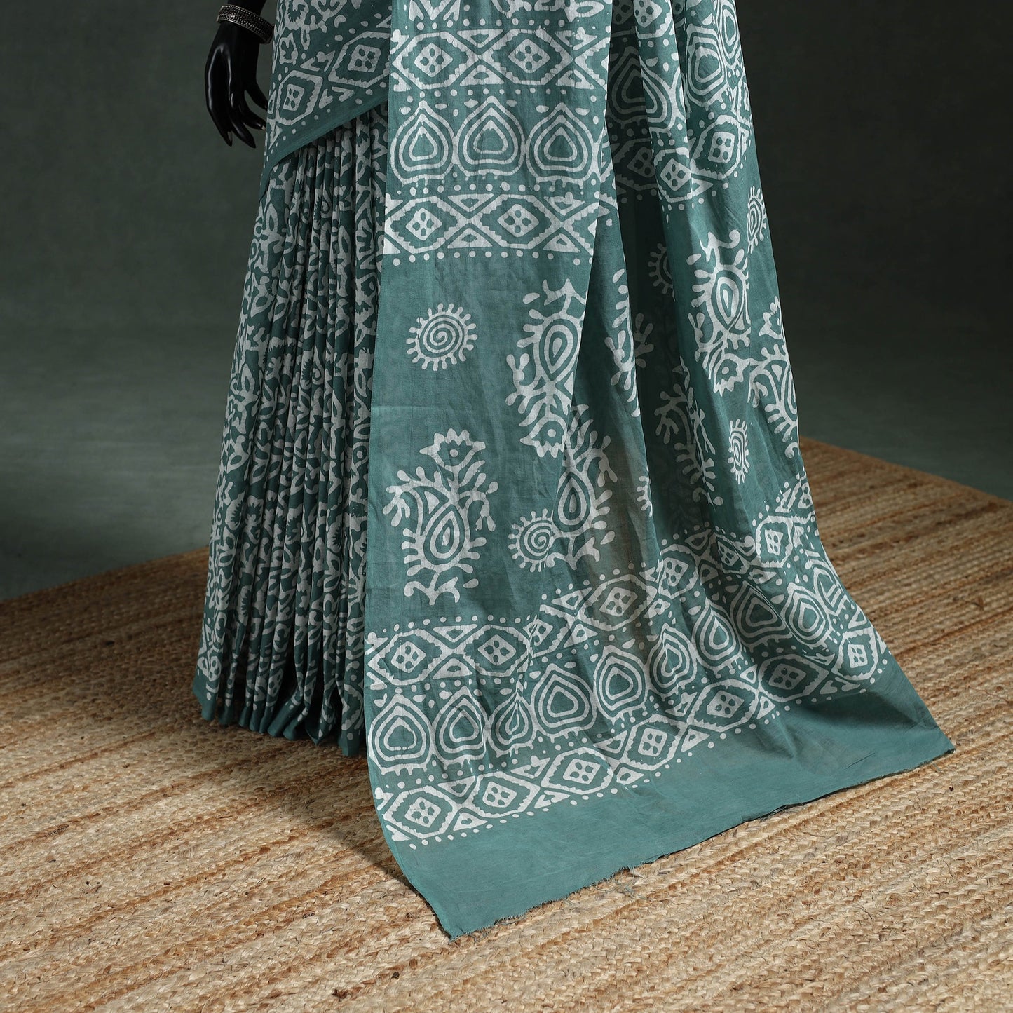 Pure mul cotton hand block batik print saree 32