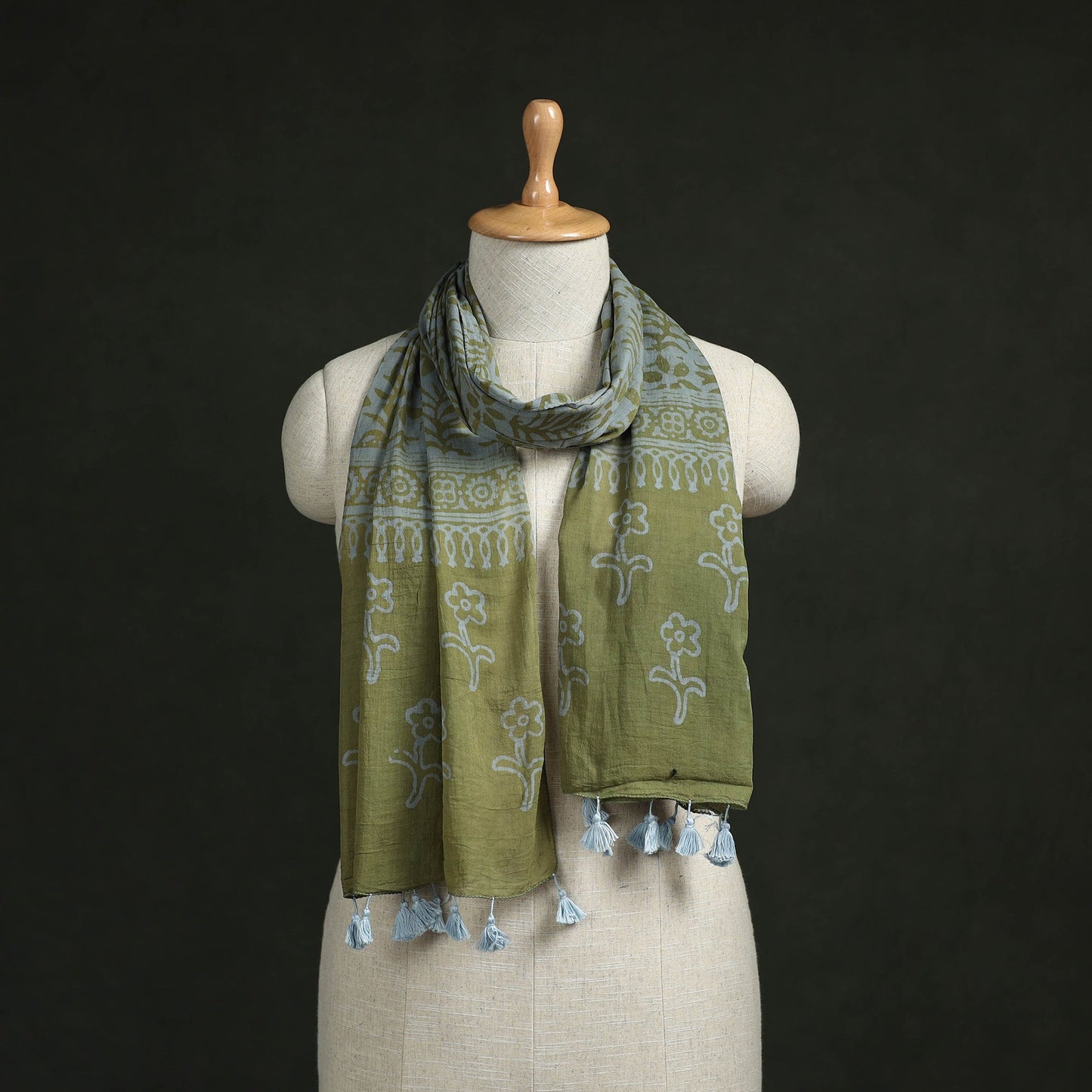 Pure mul cotton kutch hand block batik print stole