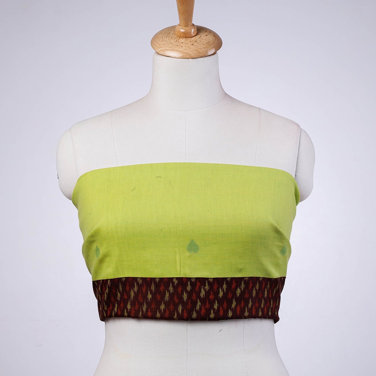 Buy Bengal Jamdani Buti Blouse Material with Ikat Border 