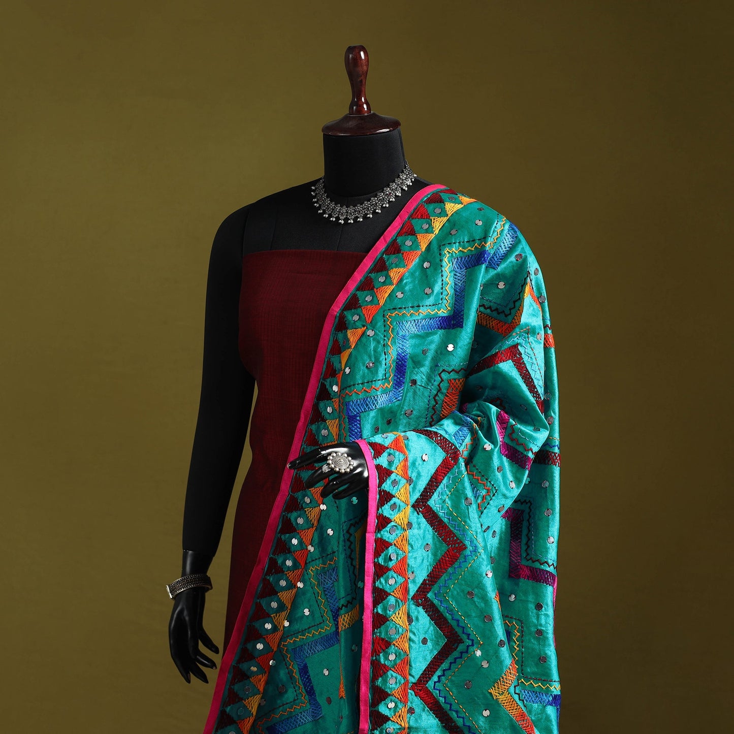 Ranihati chanderi silk zig zag hand embroidery dupatta 05
