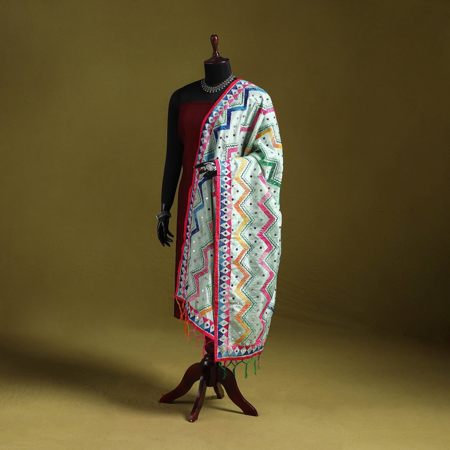 Ranihati chanderi silk zig zag hand embroidery dupatta 13