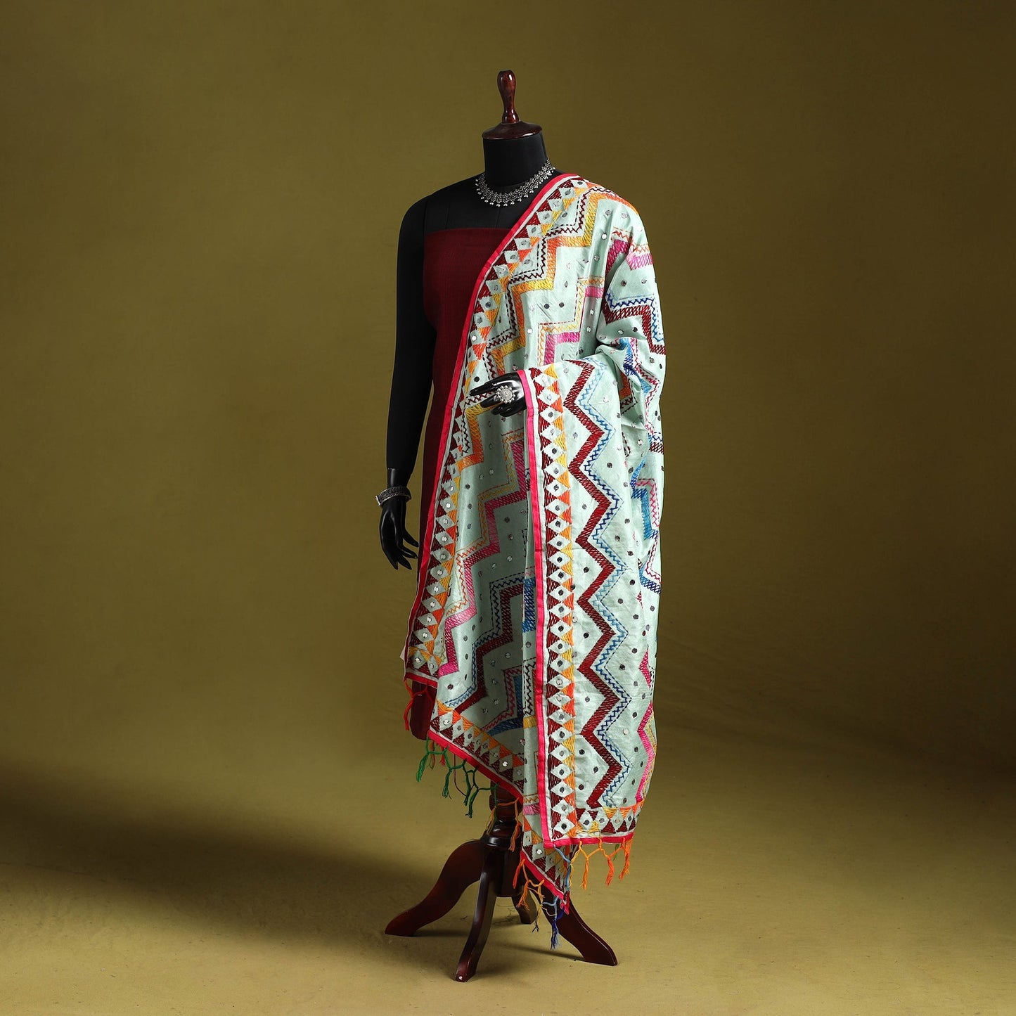 Ranihati chanderi silk zig zag hand embroidery dupatta 29
