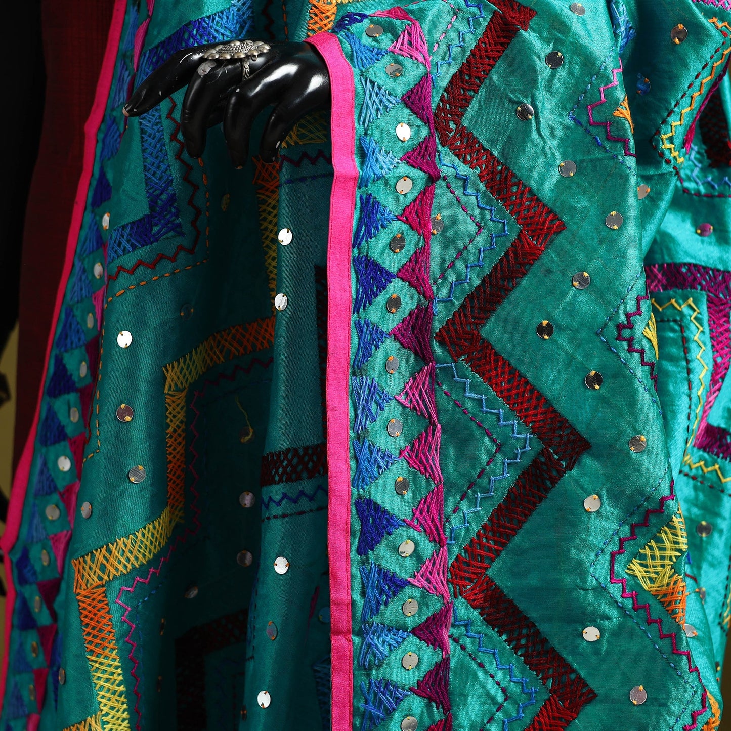 Ranihati chanderi silk zig zag hand embroidery dupatta 45