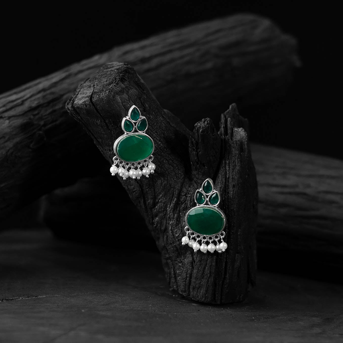 Green - saanjh bela leaf motif oxidised earrings