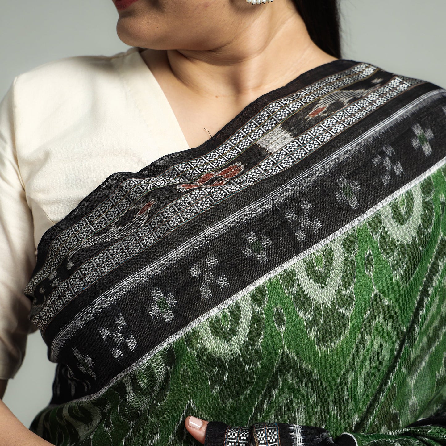 Buy Sambalpuri Double Ikat Weave Handloom Cotton Saree Online l iTokri.com