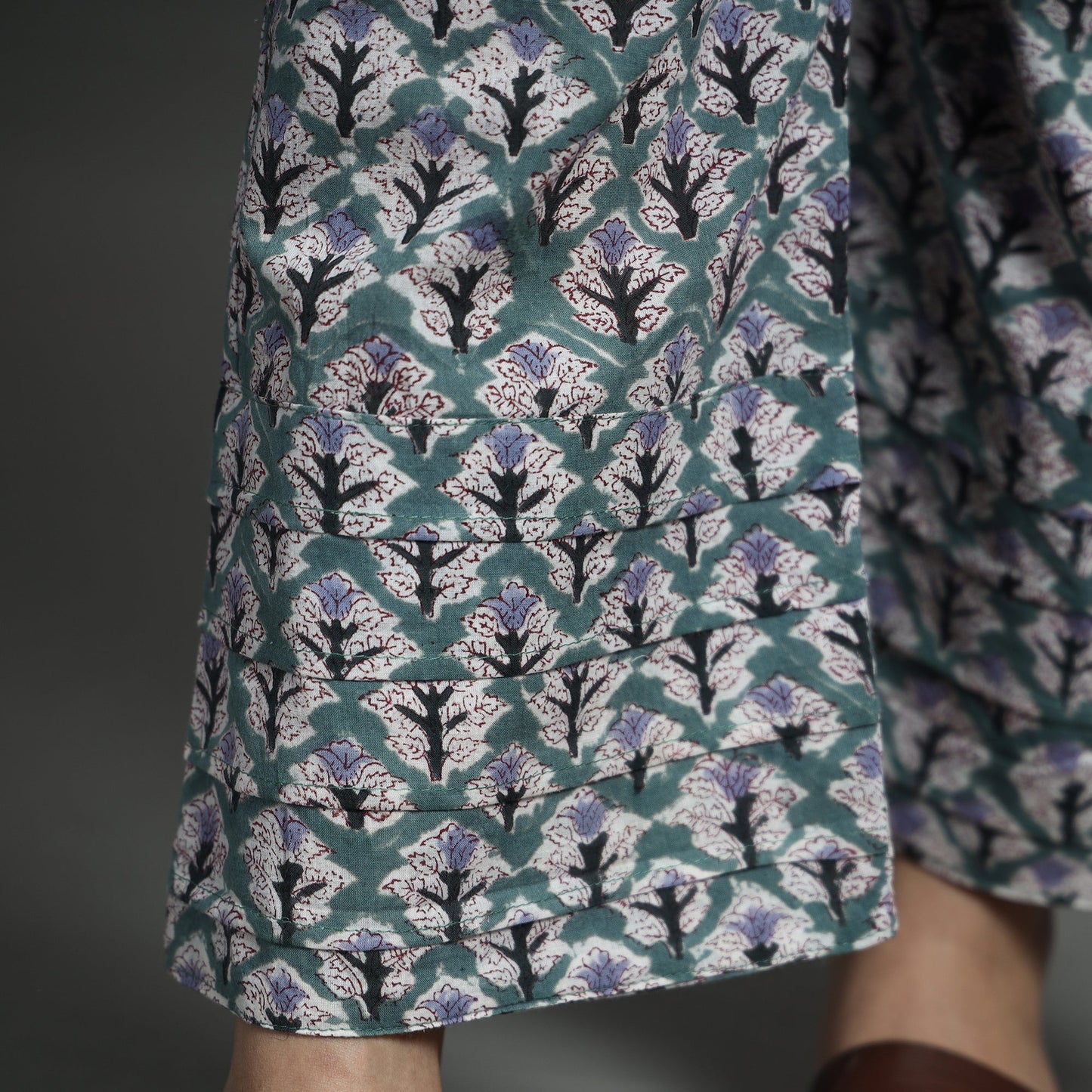 Buy Sanganeri Block Printed Cotton Elasticated Palazzo Online at iTokri.com