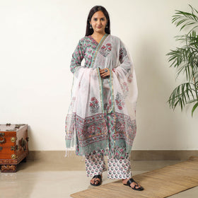 Green - sanganeri printed cotton kurta with palazzo &