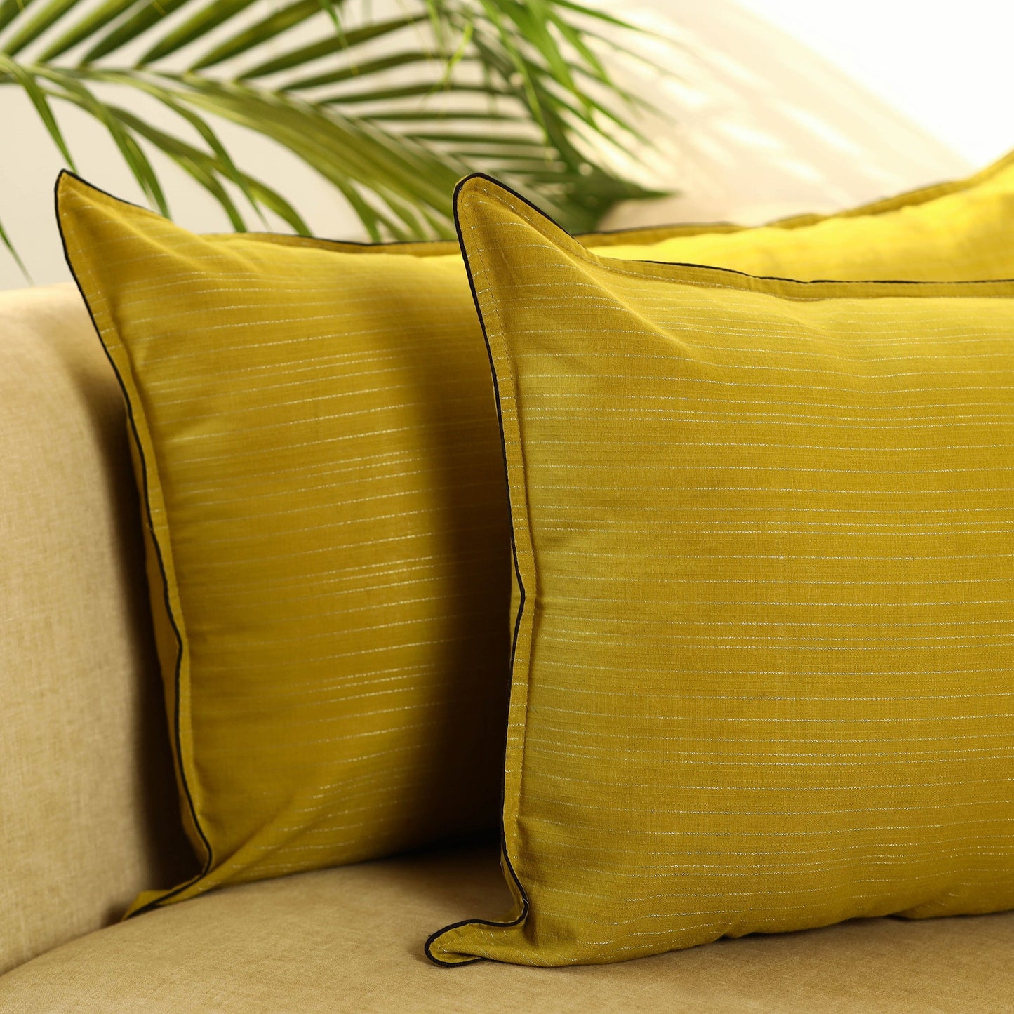  Set of 2 Green Jacquard Cotton Pillow Covers