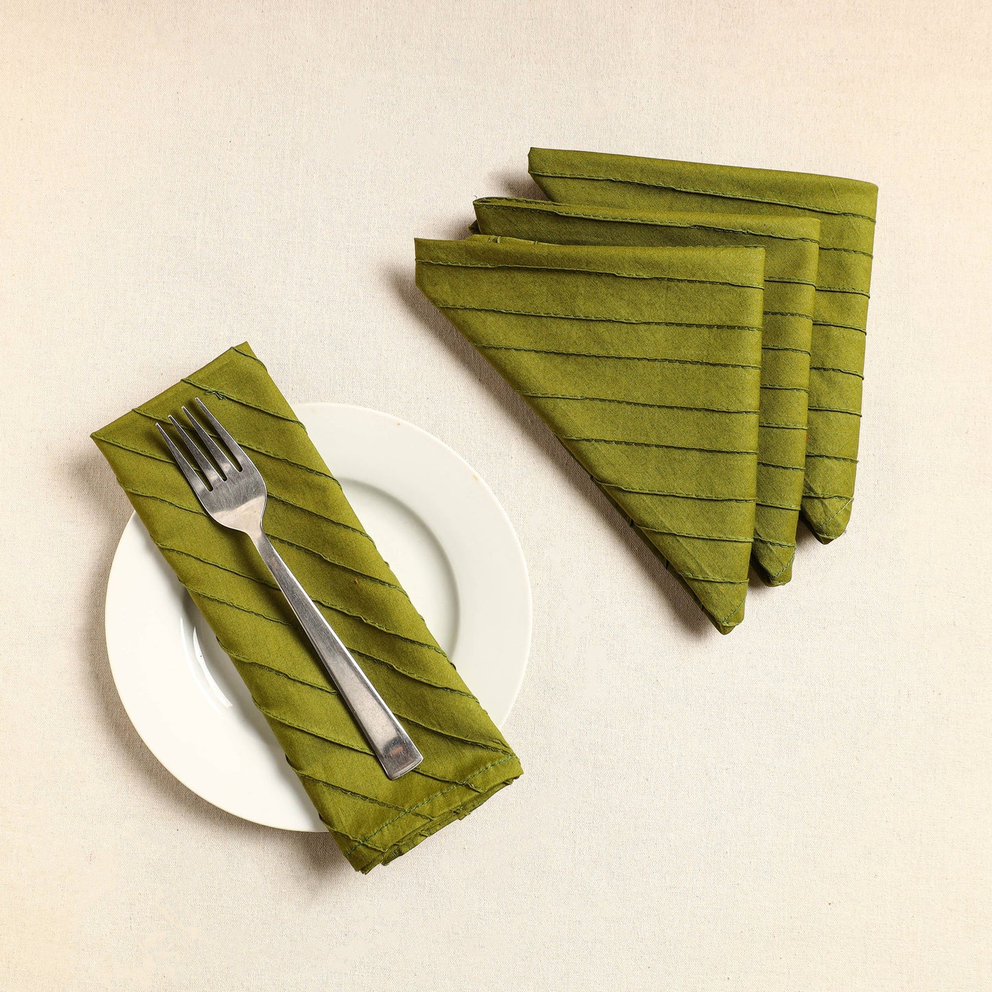 Green Set of 4 - Pintuck Plain Cotton Table Napkins (18 x 18 in) 12