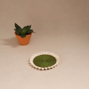 Shell work handcrafted thread coaster 06