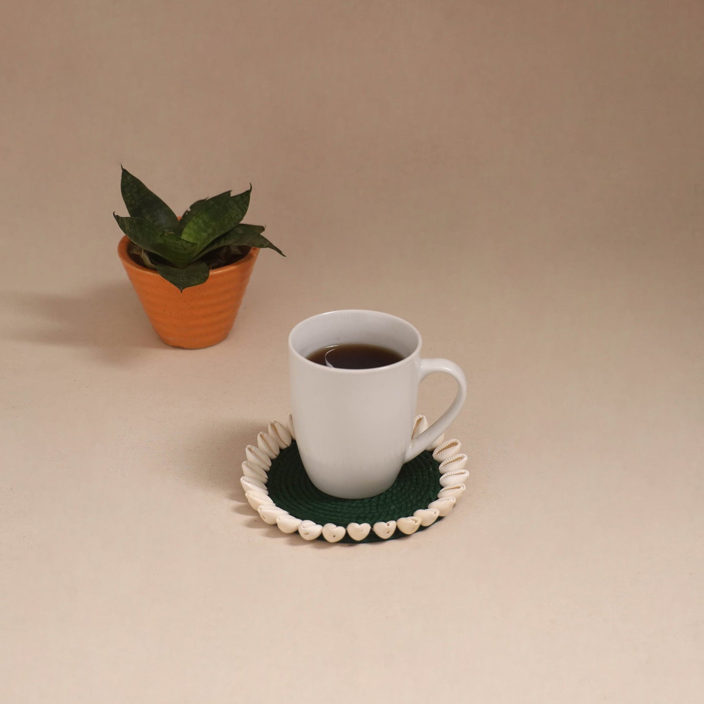 Shell work handcrafted thread coaster 09