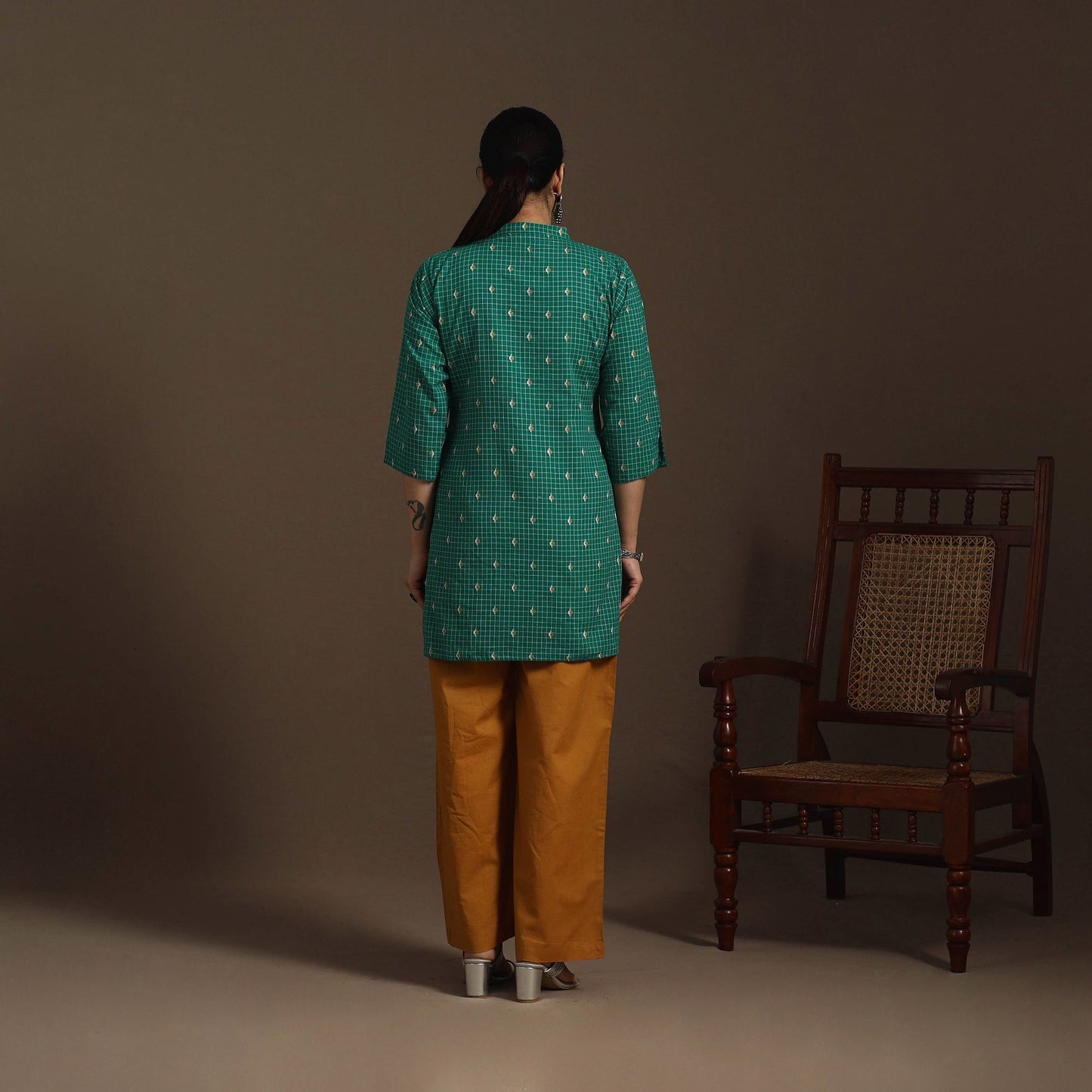 Short cotton jacquard kurta for women 17 - handcrafted