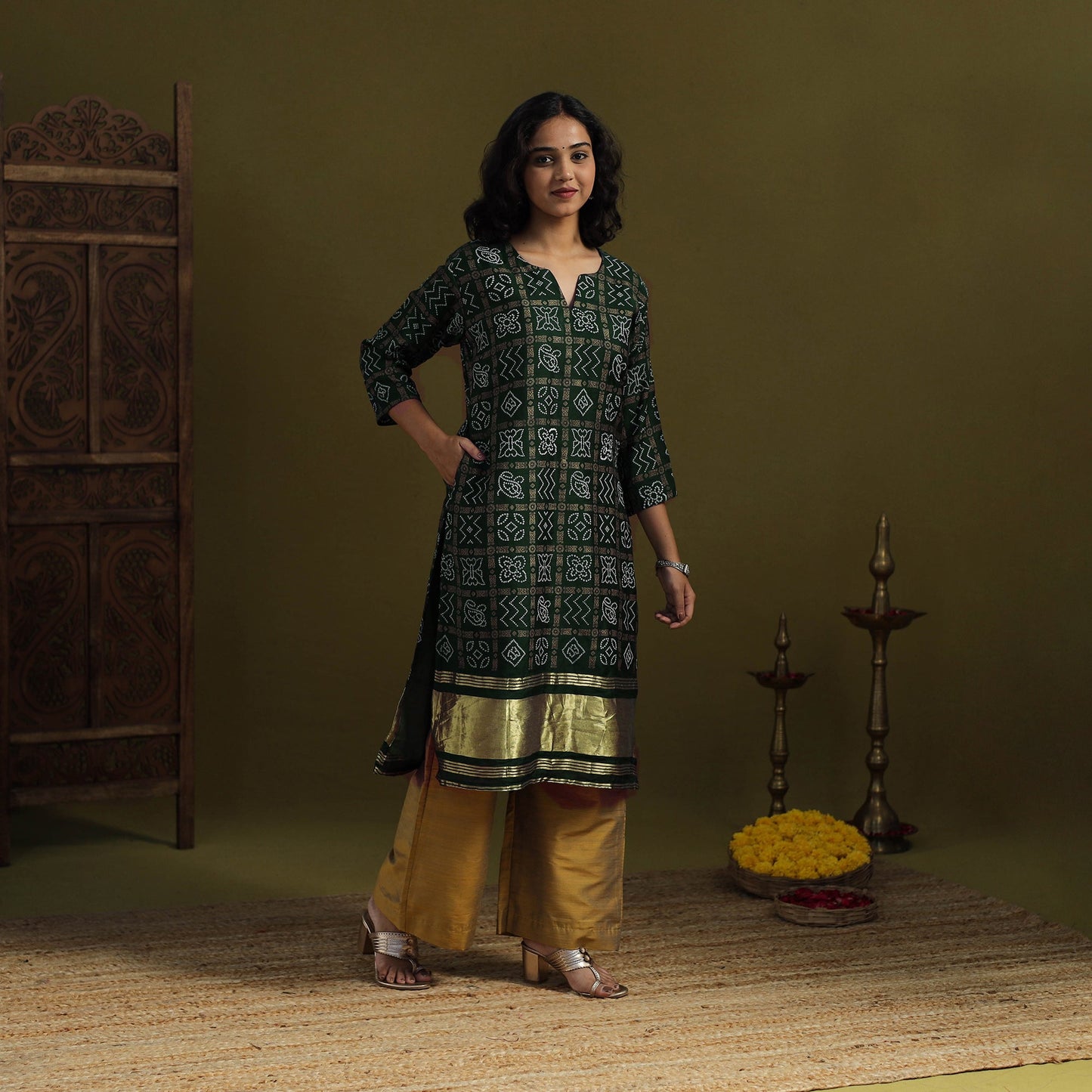 Green - silk bandhani kurta set with lagdi patta (set of 2)