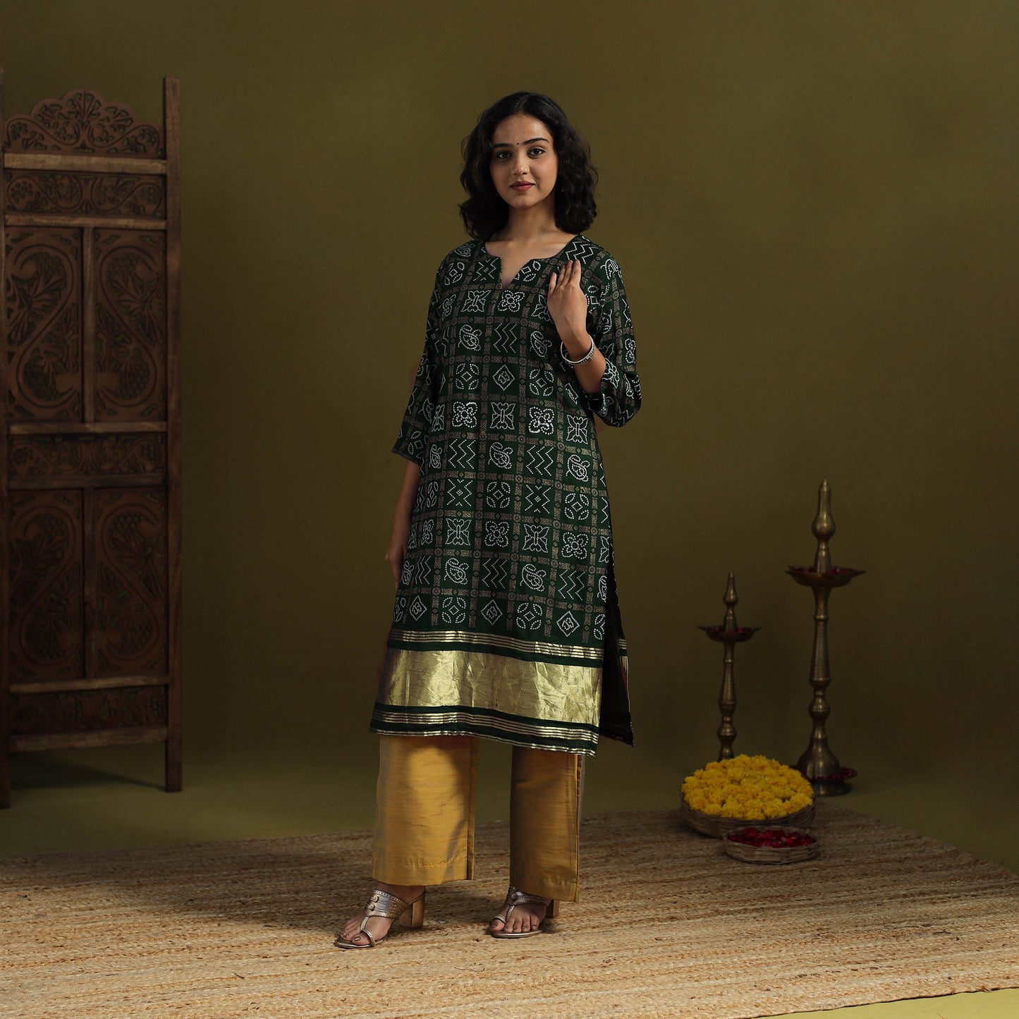 Green - silk bandhani kurta set with lagdi patta (set of 2)