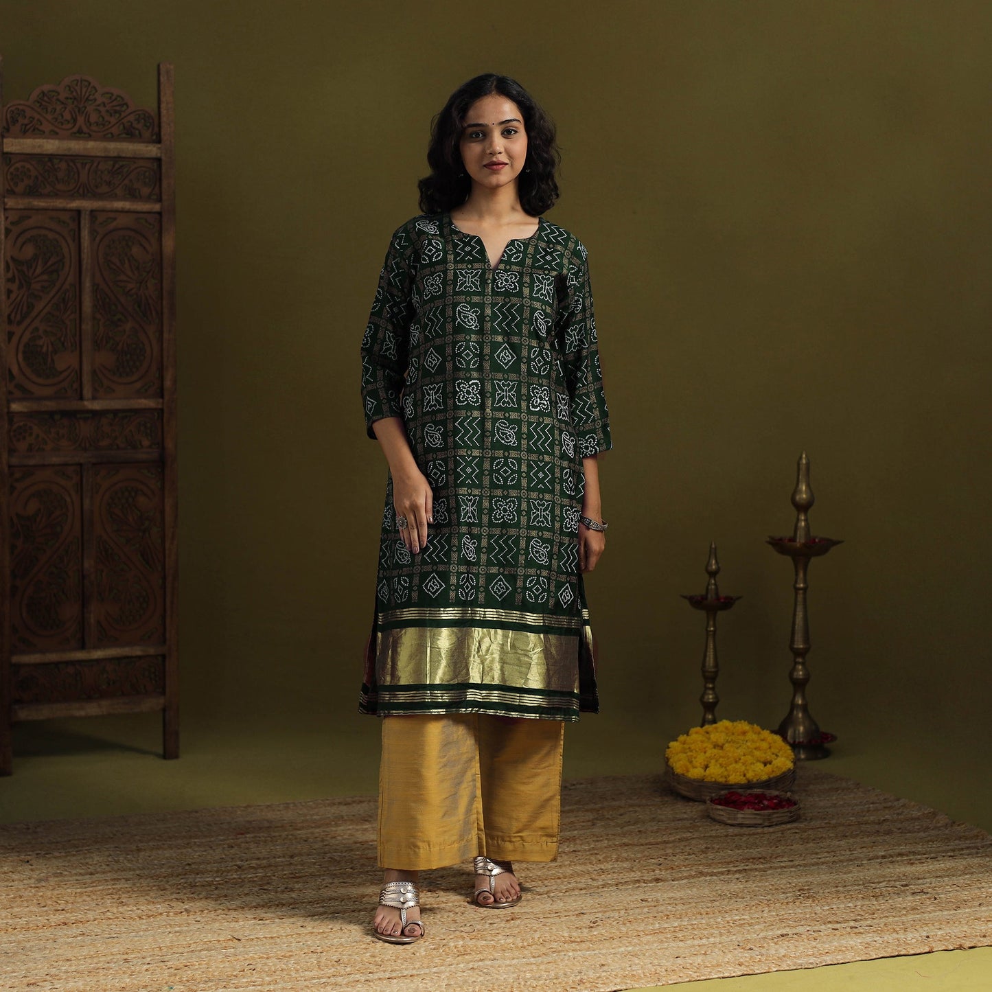Green - silk bandhani kurta set with lagdi patta (set of 2)