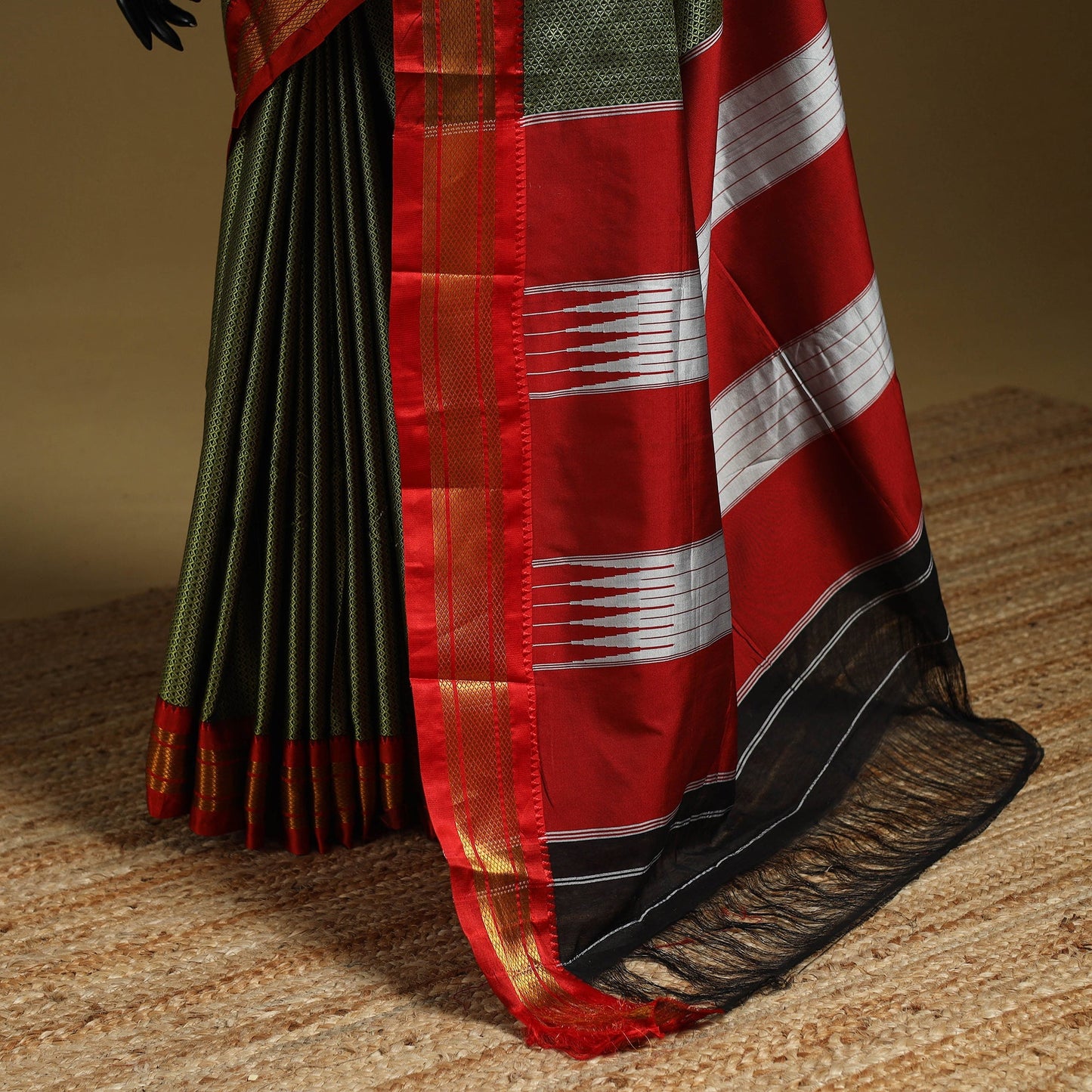 Silk cotton khun saree with ilkal pallu chikki paras border