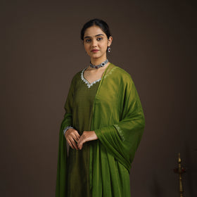 Green - slub silk embroidered plain kurta set (set of 3) 15