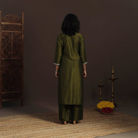 Green - slub silk hand embroidered straight plain kurta 15