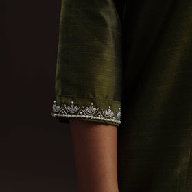 Green - slub silk hand embroidered straight plain kurta 15