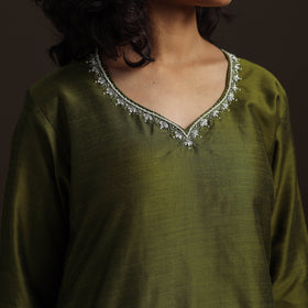 Green - slub silk hand embroidered straight plain kurta 15