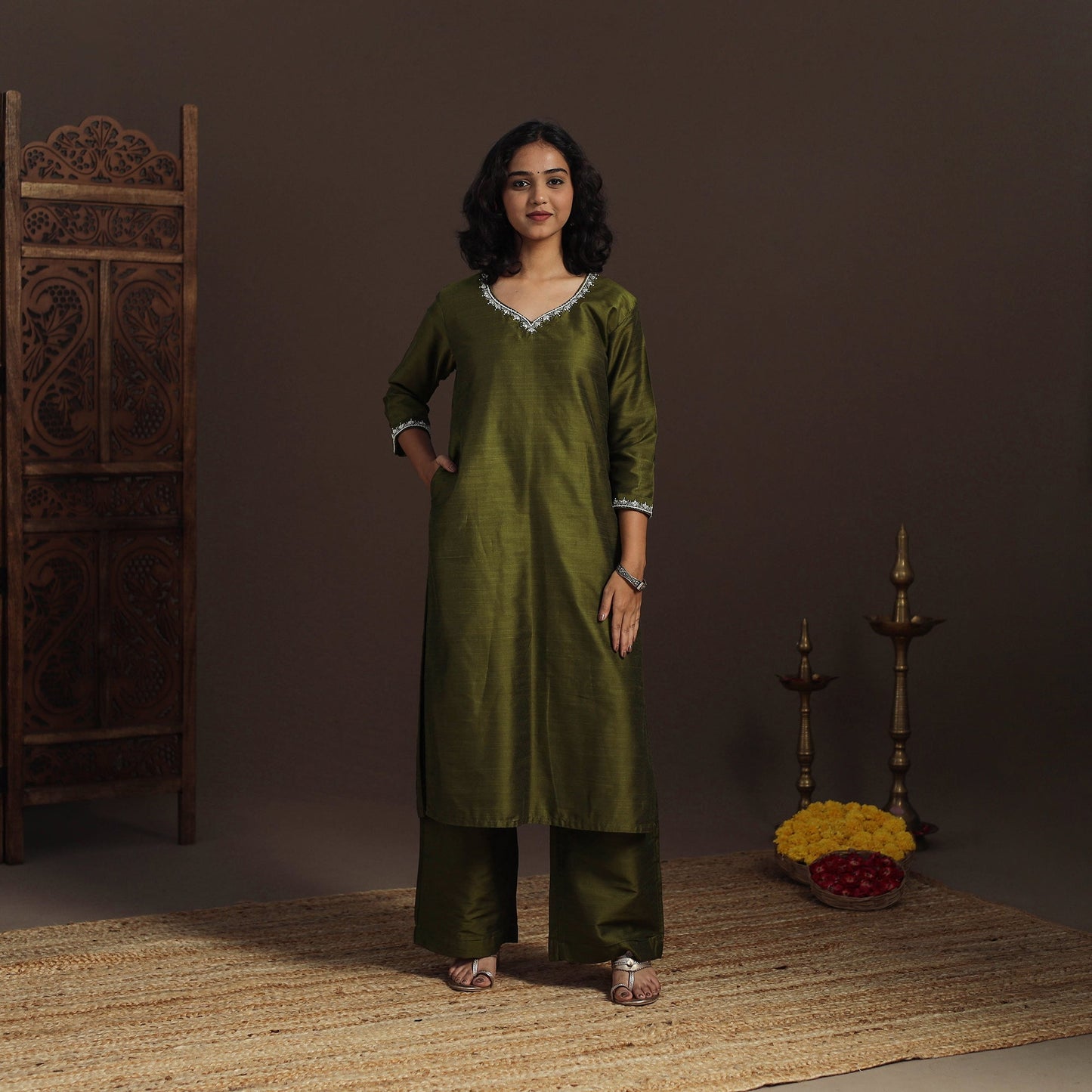 Green - slub silk hand embroidered straight plain kurta 15