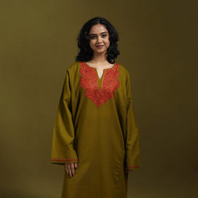 Sozni hand embroidered kashmiri merino wool pheran 07