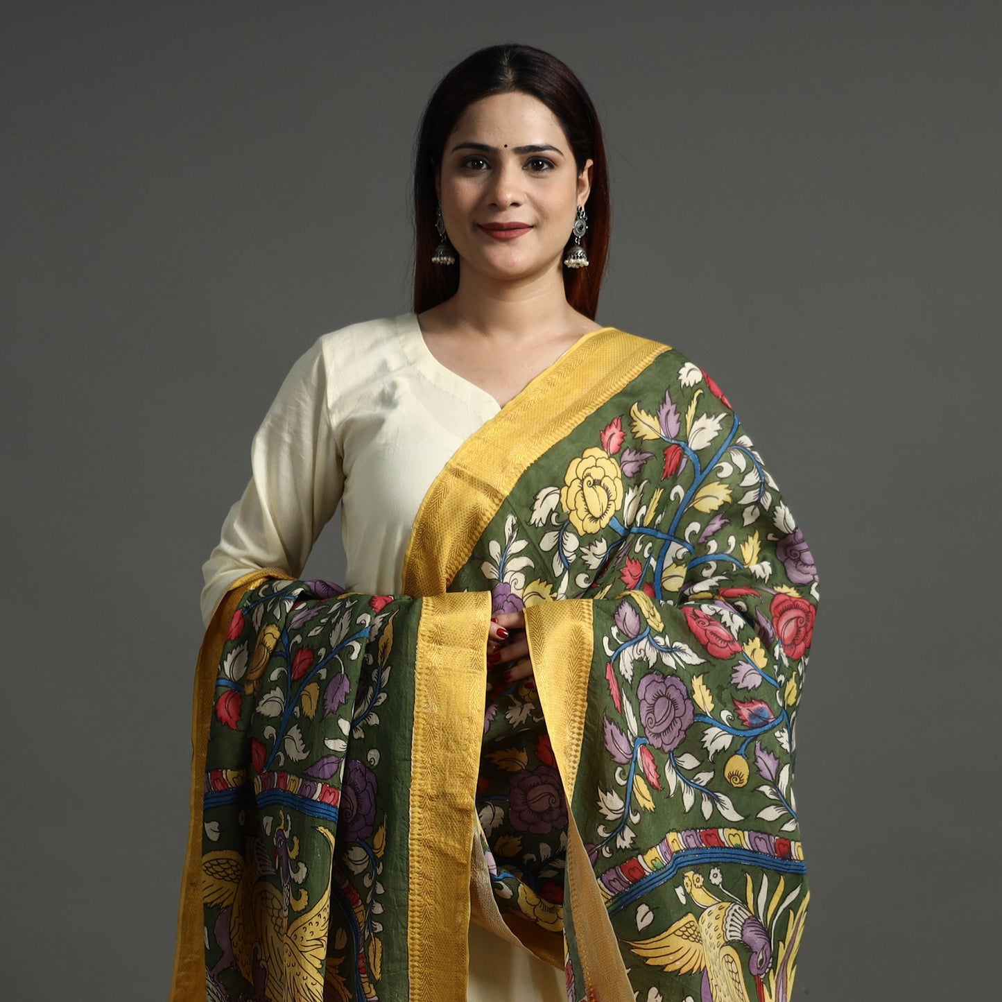 Buy Srikalahasti Pen Work Kalamkari Chanderi Silk Handpainted Zari Border Dupatta with Tassels 61 Online l iTokri.com