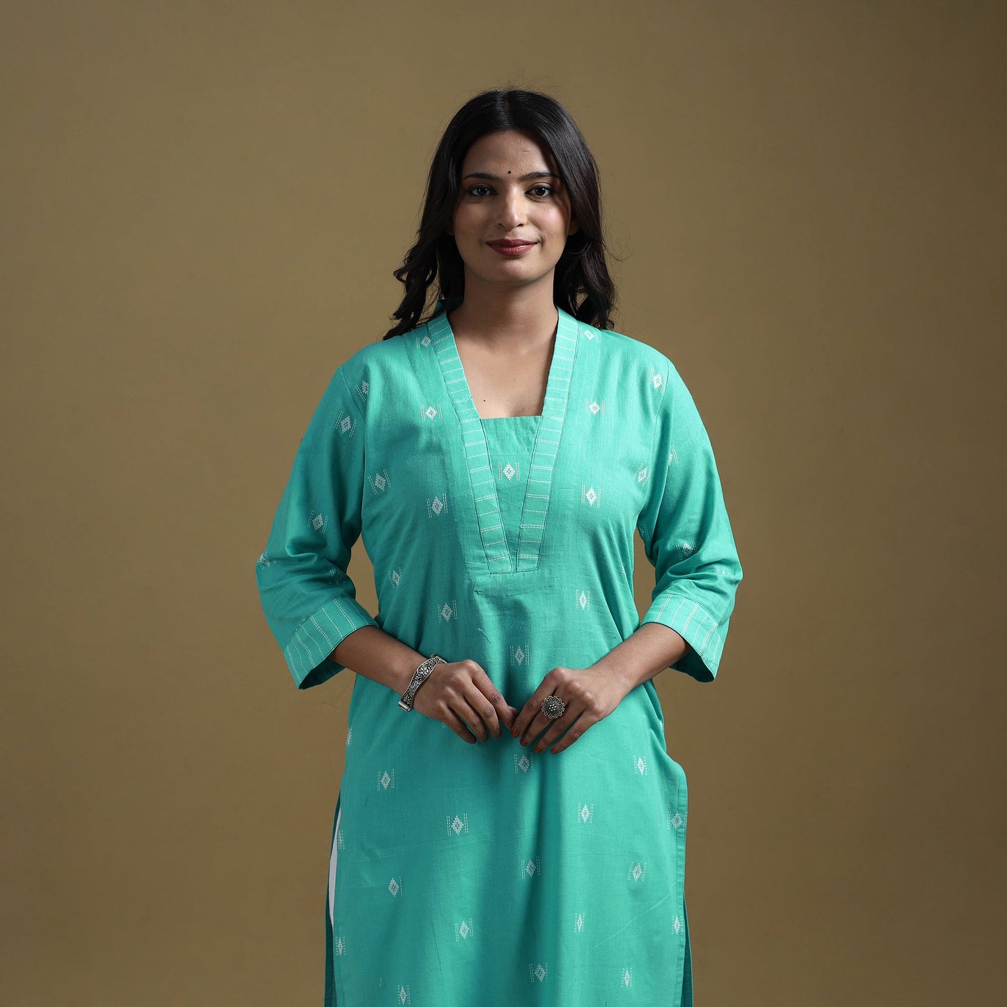 Straight cotton jacquard kurta for women 07 - handcrafted