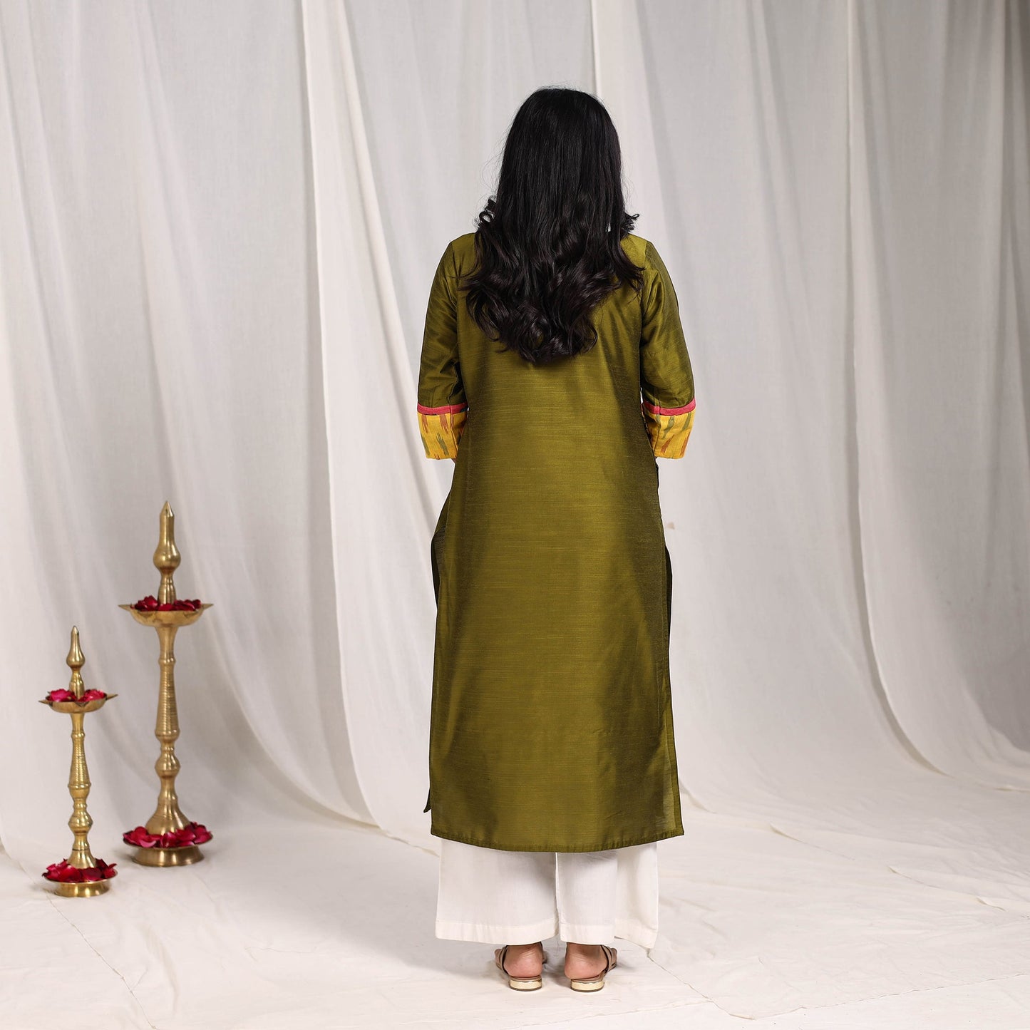 Green Tanvi Slub Silk Straight Plain Kurta with Patchwork